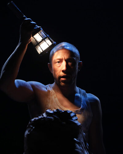 THÉÂTRE | Ashes to Ashes